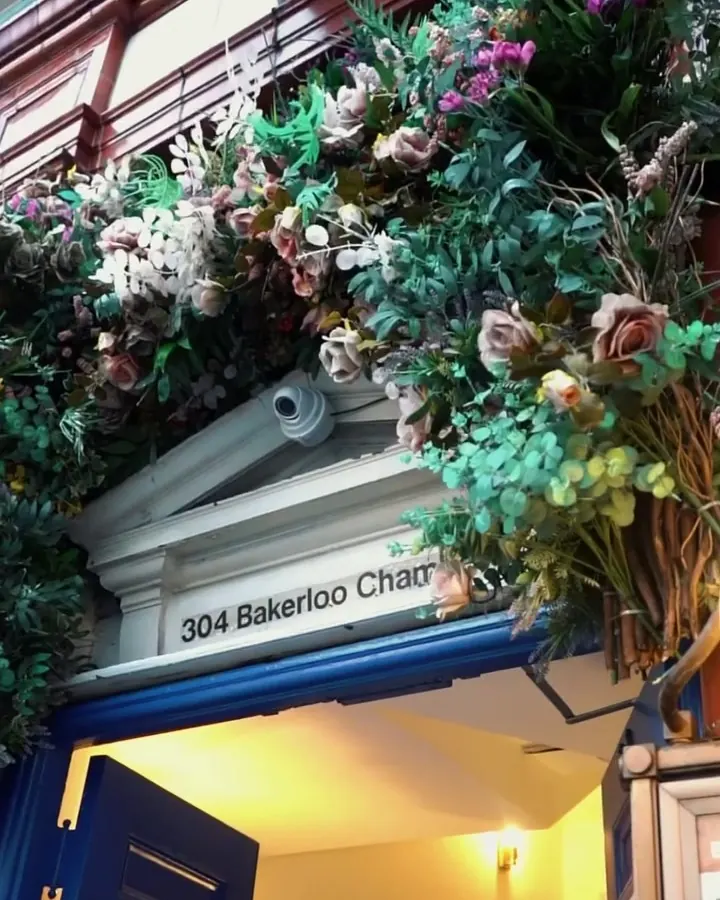 Flower-covered entrance to the clinic at 304 Edgware Road, London W2